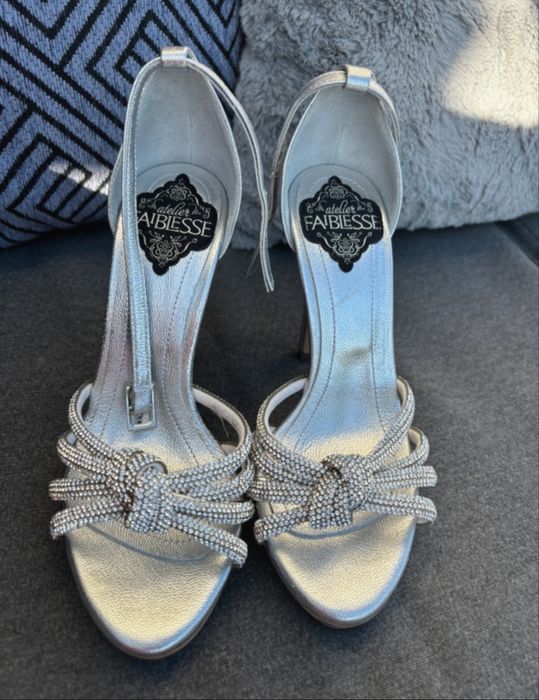 Sandale elegante din piele