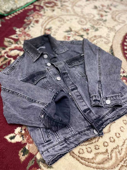 Bolalar kiyimi sotiladi