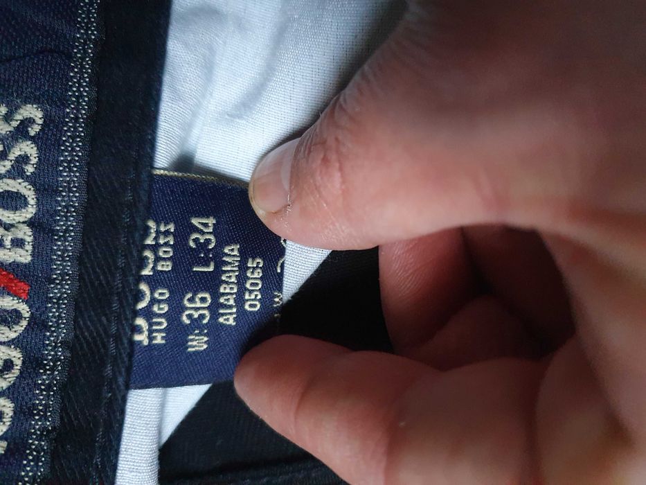 Blugi HUGO BOSS Select (Made in Italy) - Marime W36 L34 (Talie 92 cm)