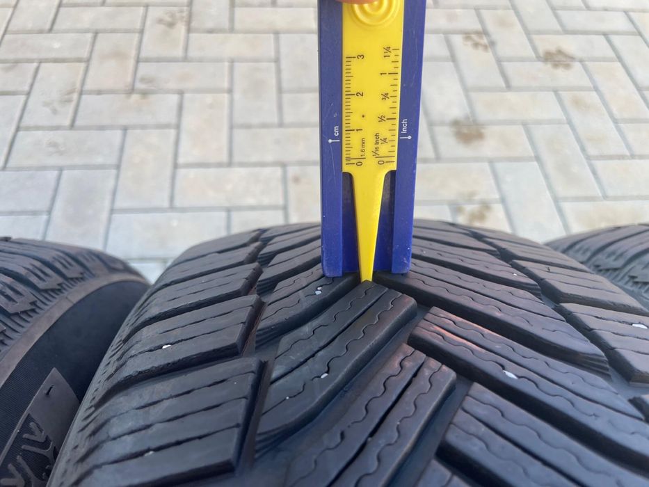 205/60/16 Michelin Alpin6 4 Anvelope