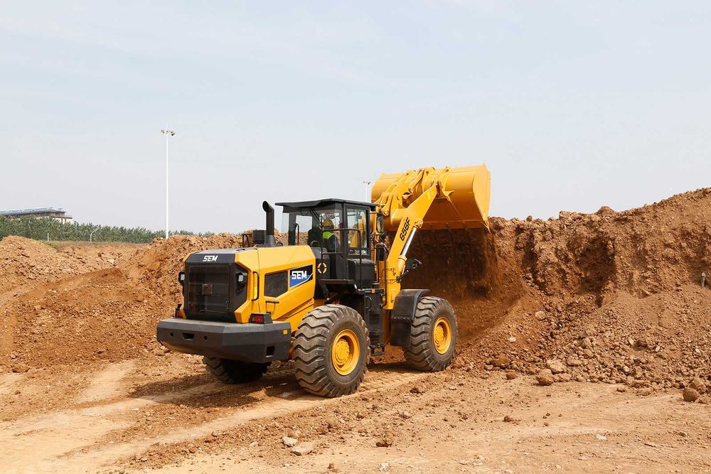 Фронтальный погрузчик SEM [656F] 3.5м³. В НАЛИЧИИ