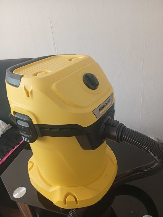 Прахосмукачка  Karcher