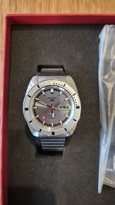 SEIKO 5 Sports Limited Edition