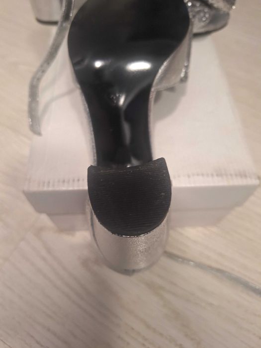 Încălțăminte dama mărimea 37.
