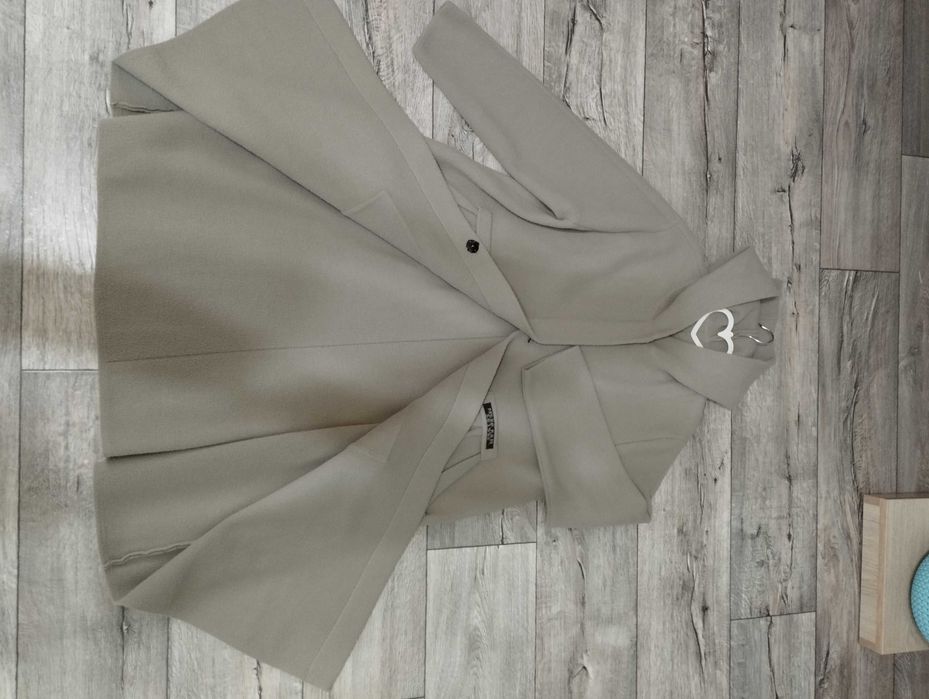 Пальто плащи куртки