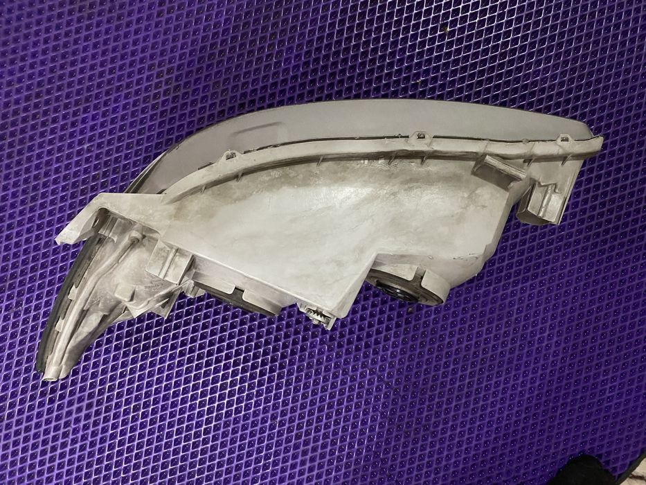 Фара камри 30 Американец