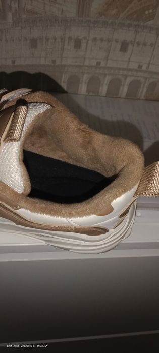 Детская обувь. Кроссовки