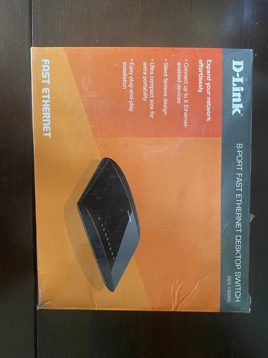 Switch rețea D-Link DES-1008D – 8 porturi