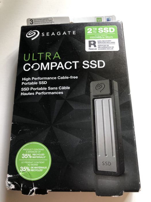 Samsung T7 Shield 2 Tb si Seagate Ultra Compact