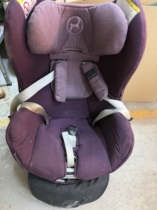 Столче за кола Cybex . B добро  състояние.