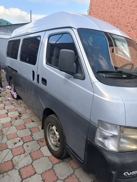 Ниссан урван 2004 года 15 мест