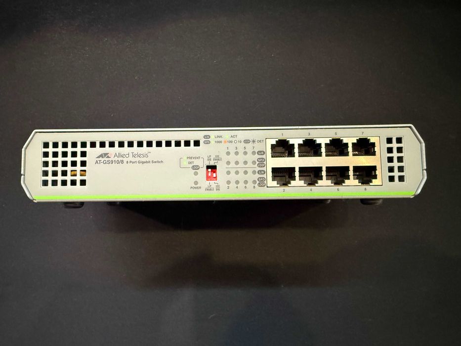 Switch Gigabit Ethernet neadministrat Allied Telesis AT-GS910/8