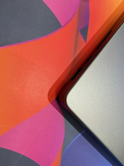 MacBook Pro 14' M4 Pro 24GB 512GB Space Black Пълен Комплект Гаранция