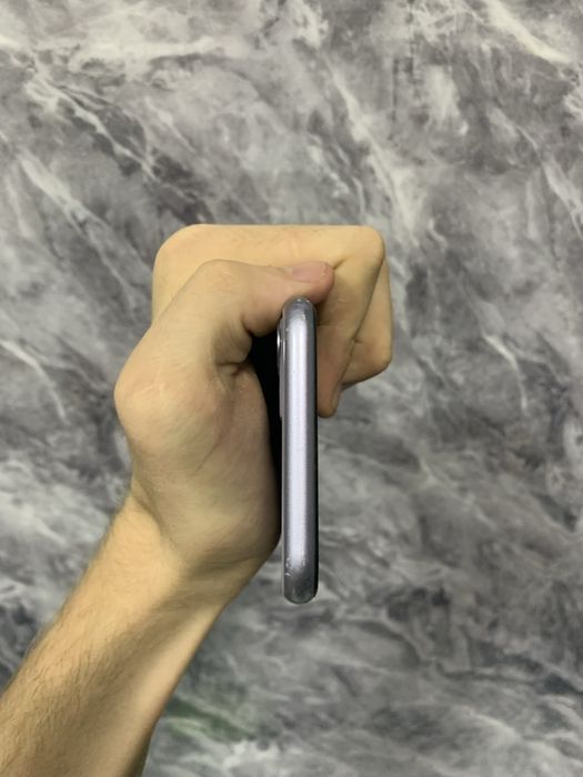 Продам iphone (айфон) 11 128gb