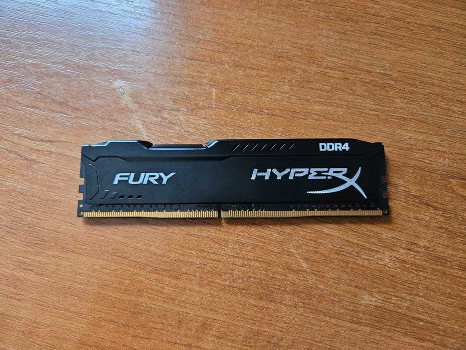 Memorie ram HyperX Fury DDR4 4gb 2666 MHz(?)