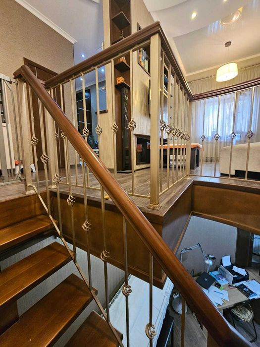 Интересная квартирка в 2 этажа