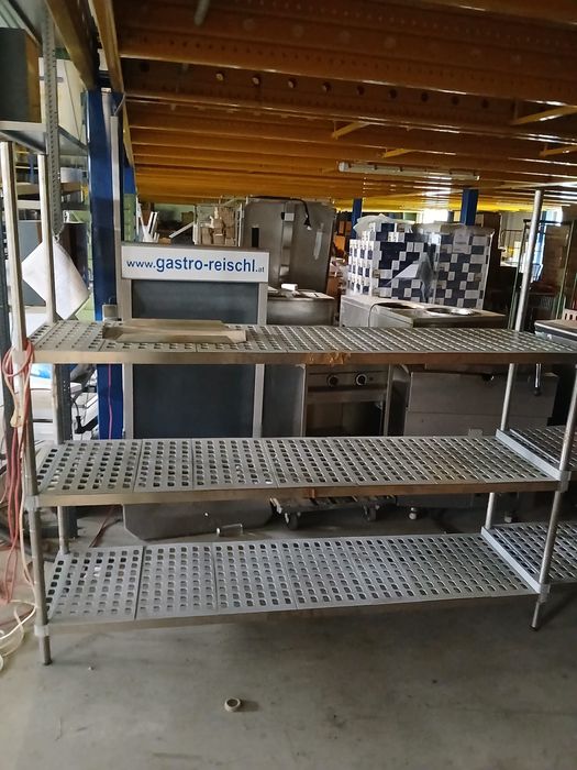 Vând rafturi profesionale din aluminiu cu polițe din plastic