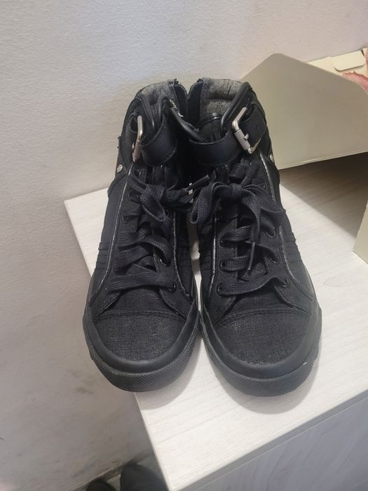 Обувки Diesel 37 номер