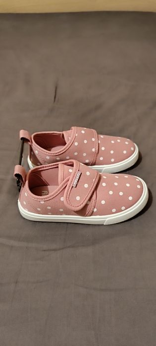 Нови красиви кецове за момиче номер 26