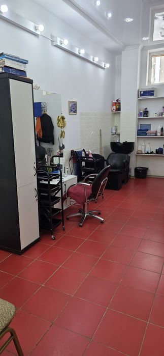 Сдам место для барбера или маникюра