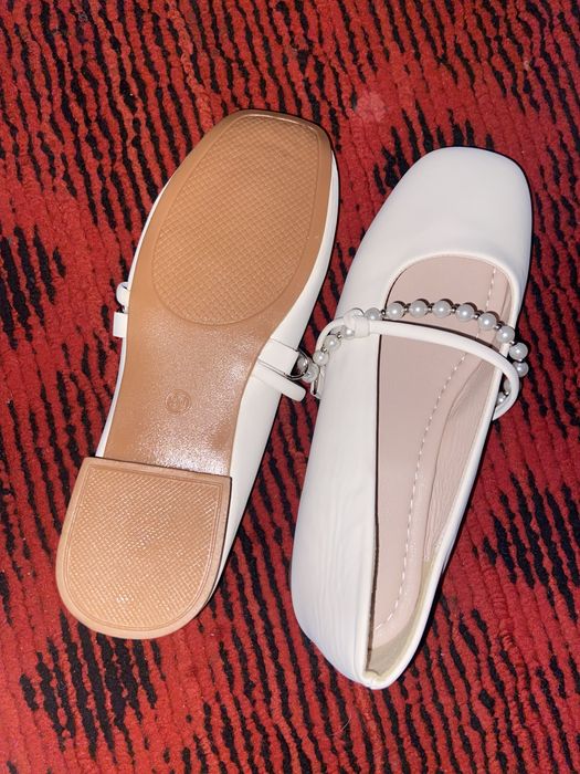 Продам балетки новые