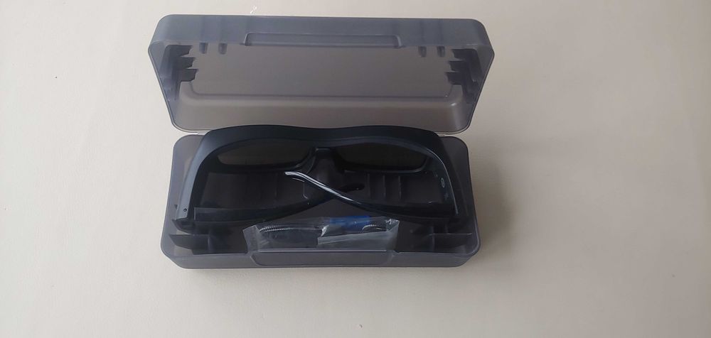 Продавам стерео 3D очила