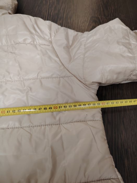 Geaca dama crem nouă