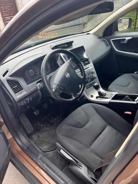 Volvo xc 60 an 2010