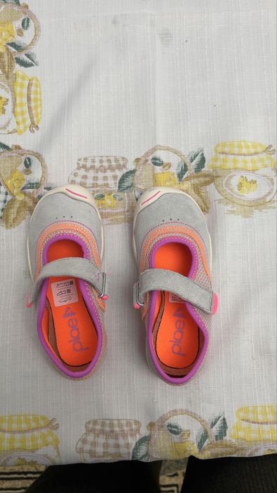 Обувь на девочку