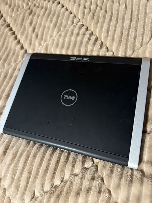 Лаптоп DELL + чанта