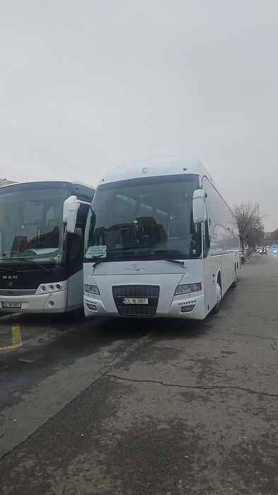 Închirieri autocare pentru curse ocazionale, excursii școlare, etc.