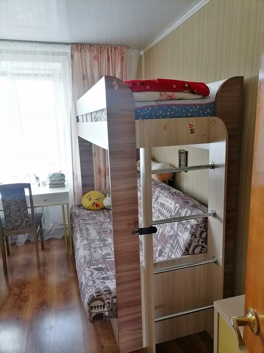 Кровать чердак с диваном