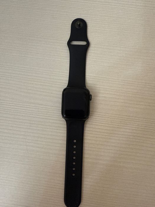 Продам часы Apple Watch серые