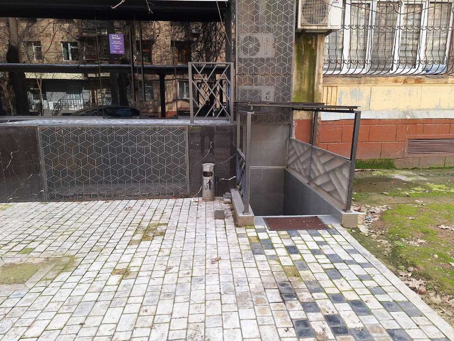 Сдается в аренду помещение офис Ойбек Цум под бизнес оринтир 110 школа