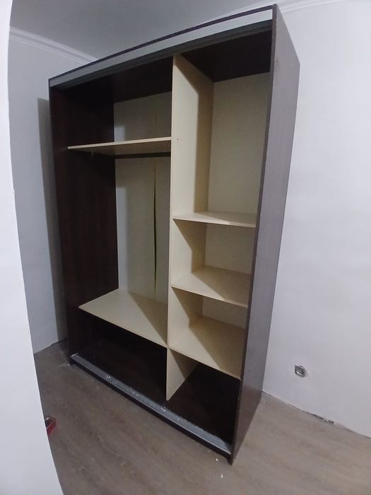 Продам шкаф, комод, писменный стол есть доставка