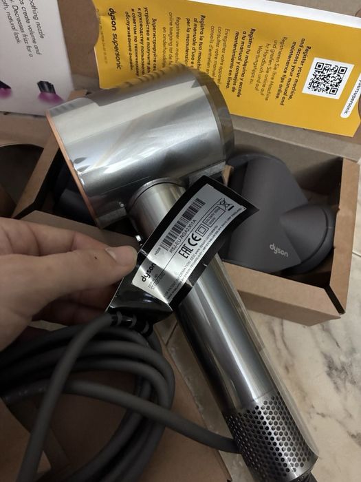 НОВ!!! Dyson сешоар
