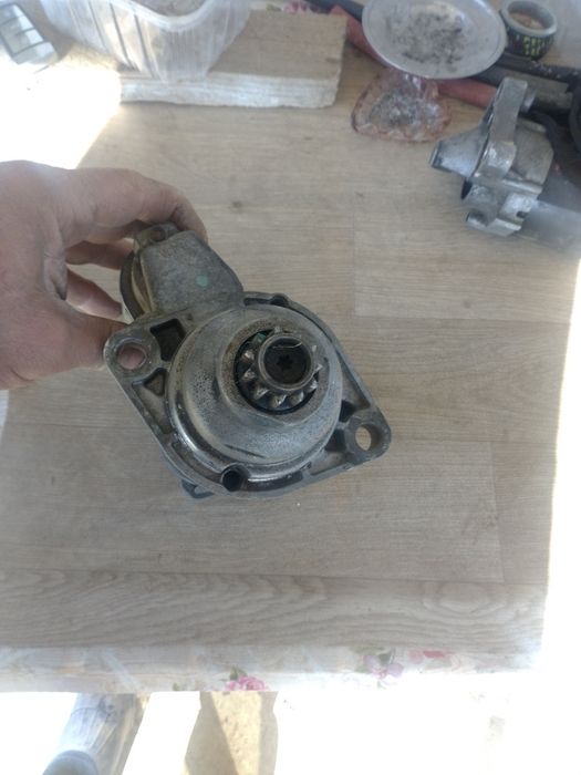 Vînd electromotor Volkswagen 19