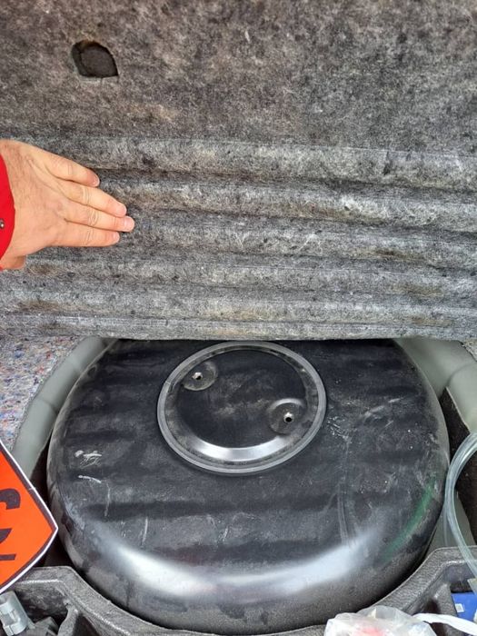 Продаётся Машина