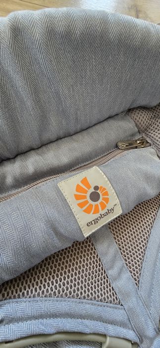 Marsupiu bebe Ergobaby Omni 360 coolair