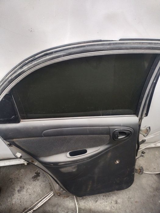 Продам двери на Шевроле Ланос