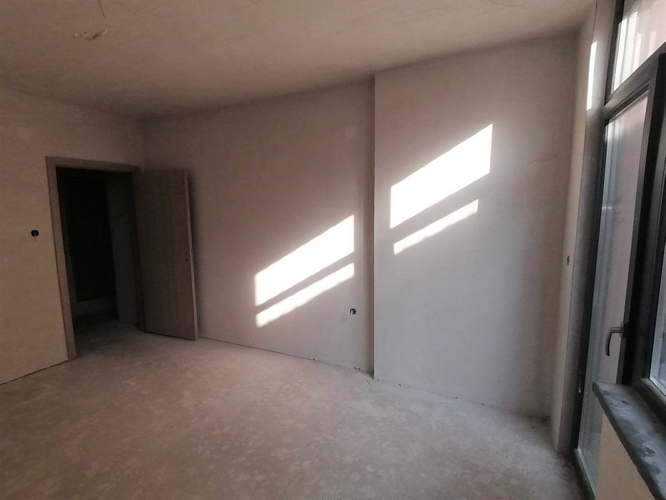 Продава се Тристаен апартамент в Стара Загора, Три чучура - юг - 130 кв.м за 654 €/кв.м - Снимка #7