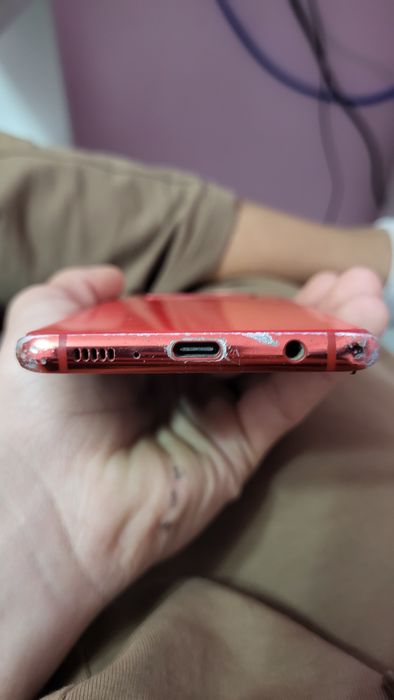 Самсунг S10 128/8