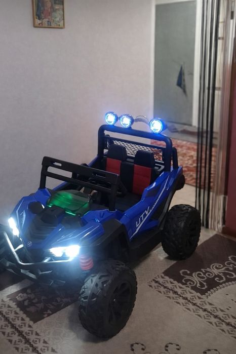 Продам детскую машину