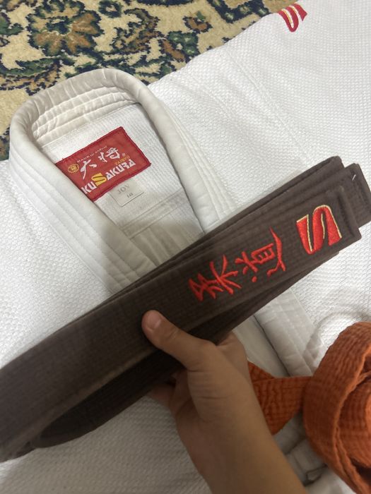 Продам кимано для дзюдо сакура