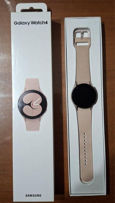 Смарт-часы Samsung Galaxy Watch 4