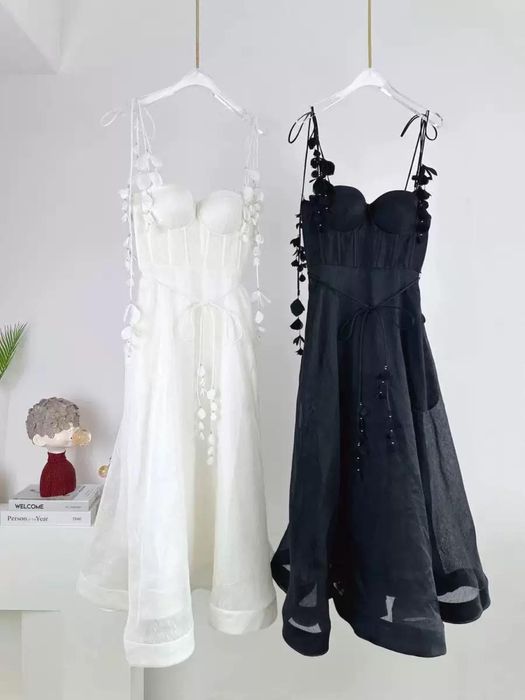 Ленена рокля с памучна подплата L-XL