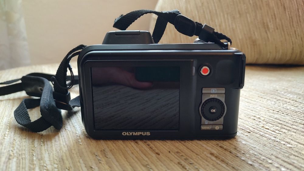 Фотоапарат Olympus SP-600UZ
