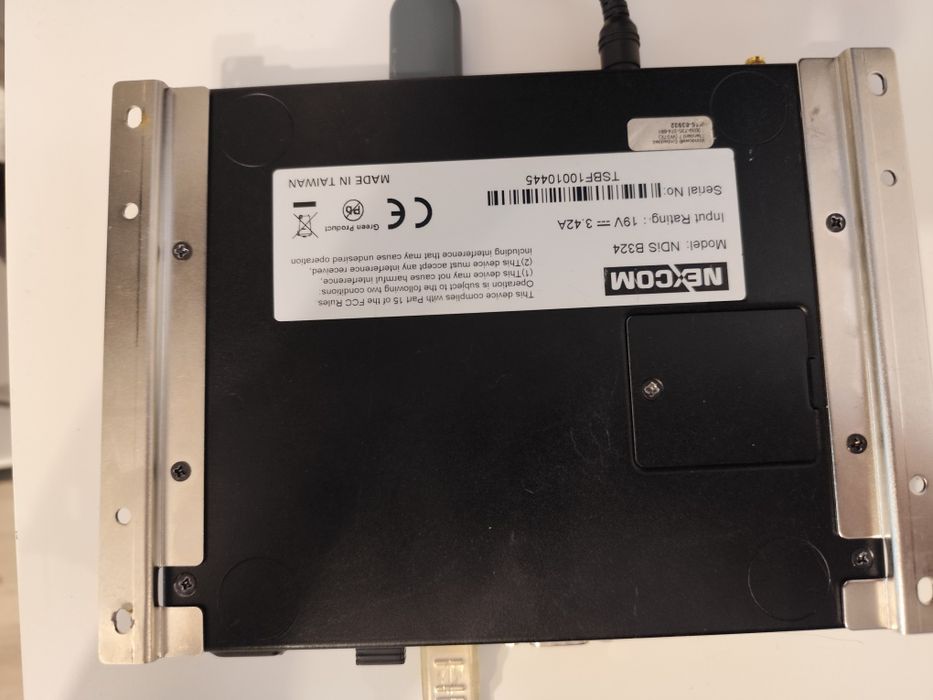 Nexcom ndis b324 , dual core /8gb DDR3 / 500hdd
