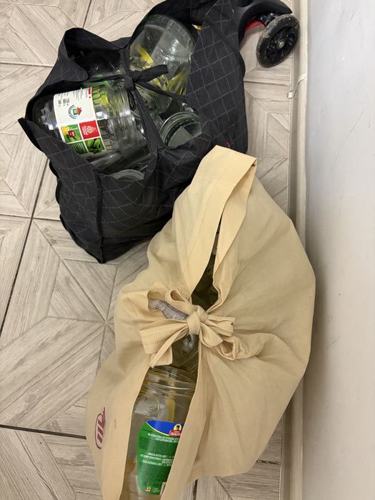 Отдам бесплатно банки