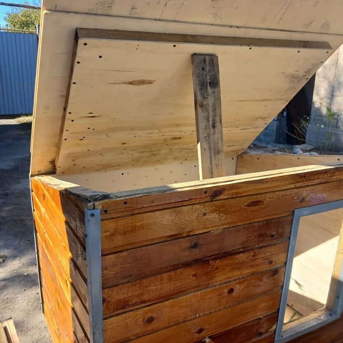 Будки для собак